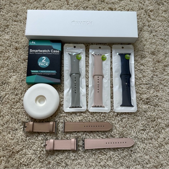 VGUC Apple Watch Series 6 44mm Silver Stainless Model with White Sport Band - Picture 16 of 16